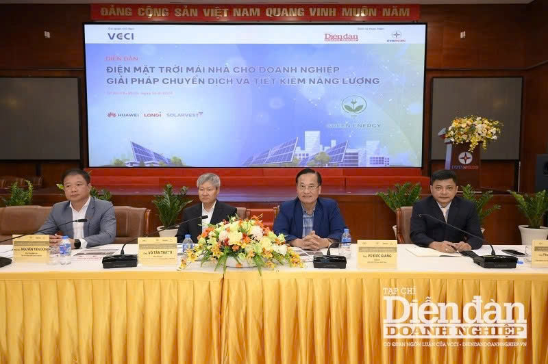 Viện nghiên cứu ứng dụng năng lượng thông minh-iSEAR phối hợp Liên đoàn Thương mại và Công nghiệp Việt Nam (VCCI)  tổ chức Diễn đàn: “Điện mặt trời mái nhà cho doanh nghiệp: Giải pháp chuyển dịch và tiết kiệm năng lượng”.